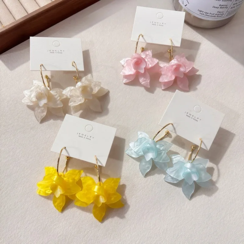 Unique Gardenia Design Elegant Flower Earrings Exaggerate Acrylic Flower Drop Earring Fashion Jewelry Wholesale Custom Packaging view 6