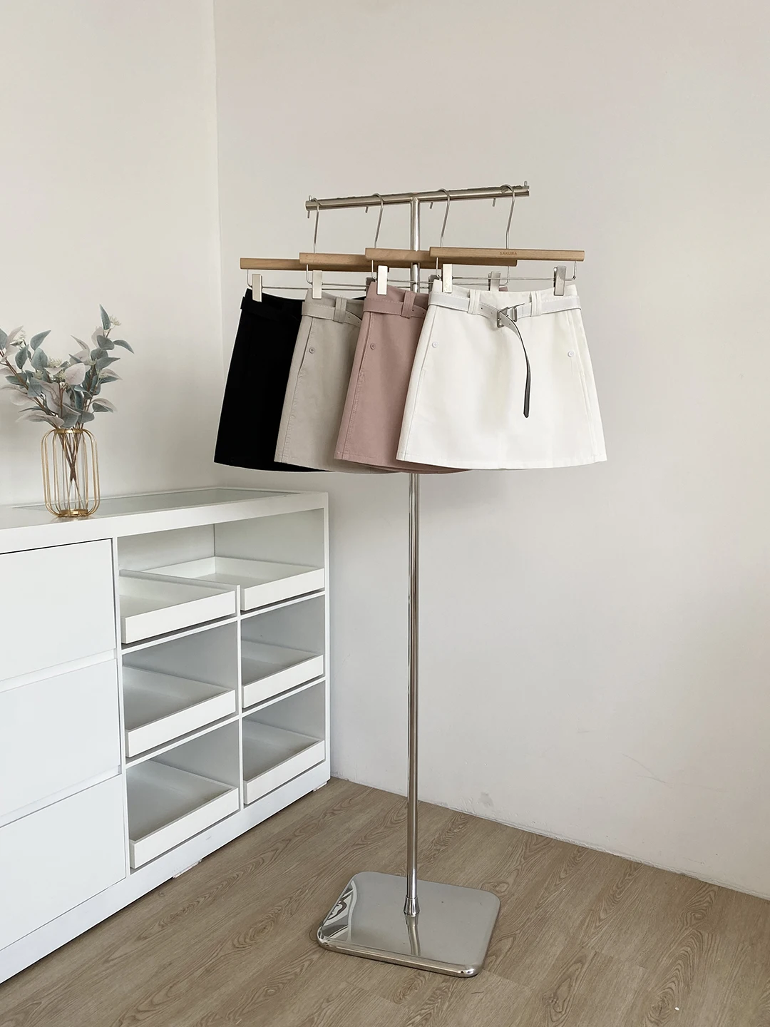 High Waist Short Skirt Women's Commuter Style A-Line  Skirt with Belt Anti-Light Walking Spring 2026 Simple Design