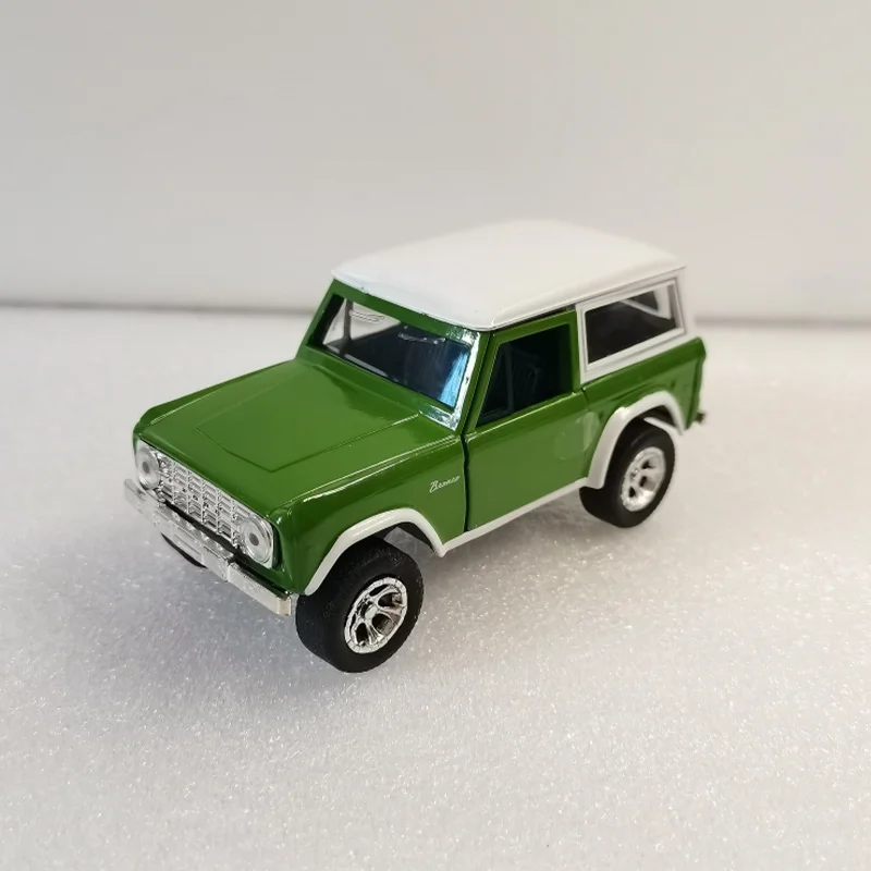 

1:32 Scale Alloy 1973 FORD BRONCO Van Off-road Vehicle Diecast Miniature Toy Car Simulation Model Souvenir Collectibles Display