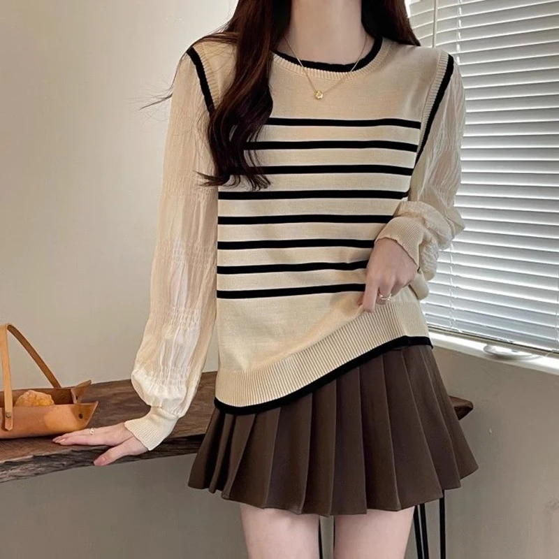 

Sweet Spliced Knitted Striped Fake Two Pieces T-Shirts Female Clothing 2024 Autumn New Loose Korean Tops Preppy Style Tee Shirt