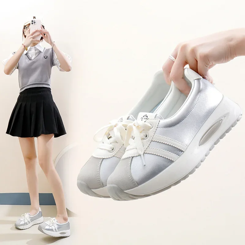 

2024 Hot Sale of High Quality New Korean Version of Daddy Shoes Female Breathable Female Student Increase Casual Shoes Sneakers