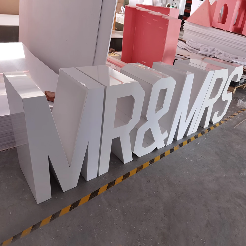 Top sale love letter table baby letter table base with acrylic table top foe event decoration