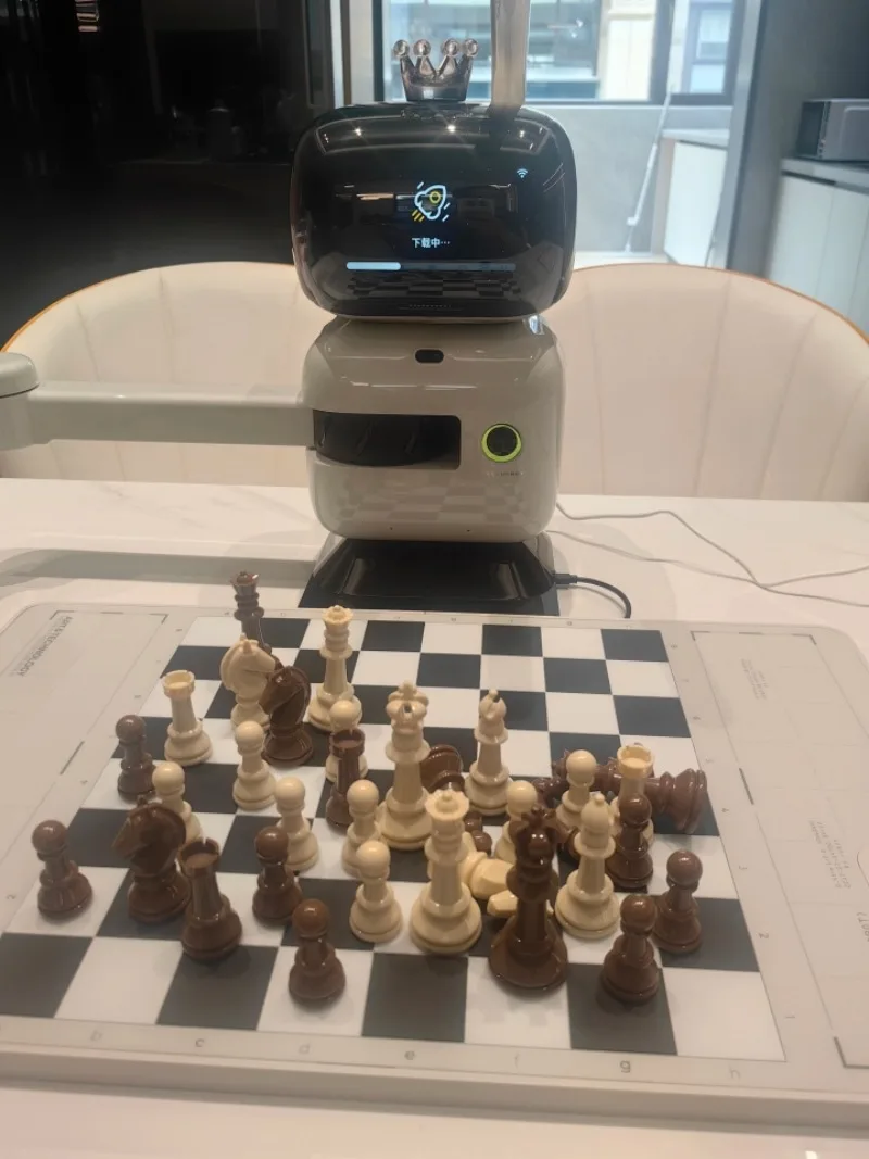 AI Chess Sparring Robot | Plays Both Chinese & International Chess, Your Smart Partner for Practice and Games