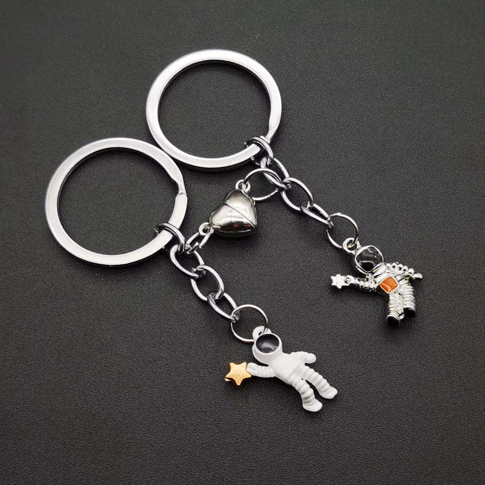 

New Design Keychain Astronaut Star Magnetic Button Key Ring Spaceman Key chains For Couple Friend Gifts DIY Handmade Jewelry