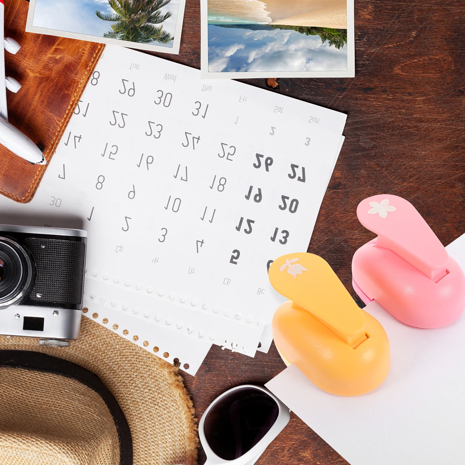 2 Pcs Hole Punch for Paper Crafts Scrapbooking Card Making Student Small Craft Punches Shape Lightweight Portable Plastic Clean