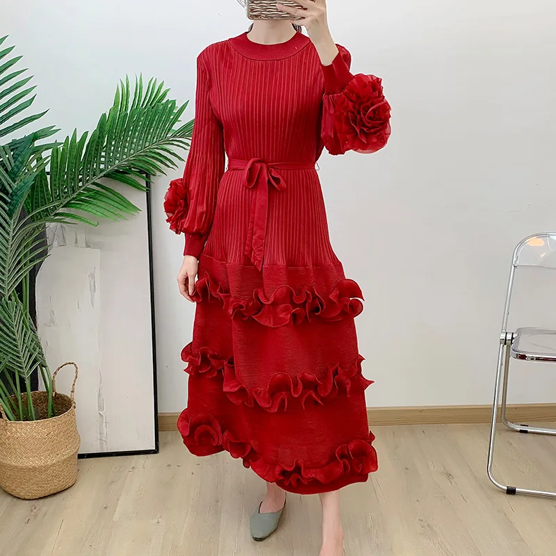 

2023 Autumn Pleated Lace-up Fungus Dress For Women Round Collar Lantern Sleeve Solid Color Loose New Female Clothes