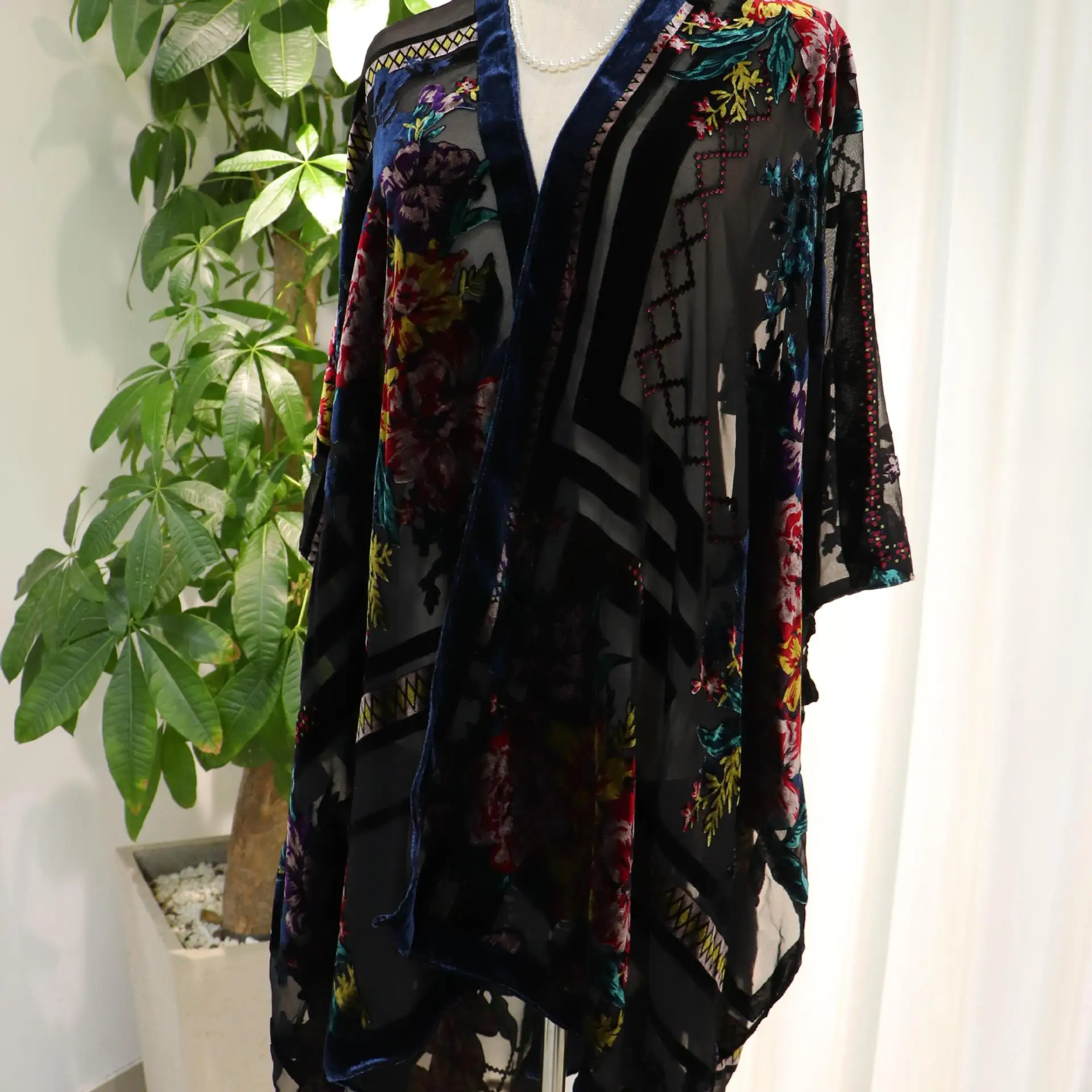 

New Style Versatile Woven Silk Burning Flower Summer Shawl Women's Thin Air Conditioning Outer Wear Cardigan
