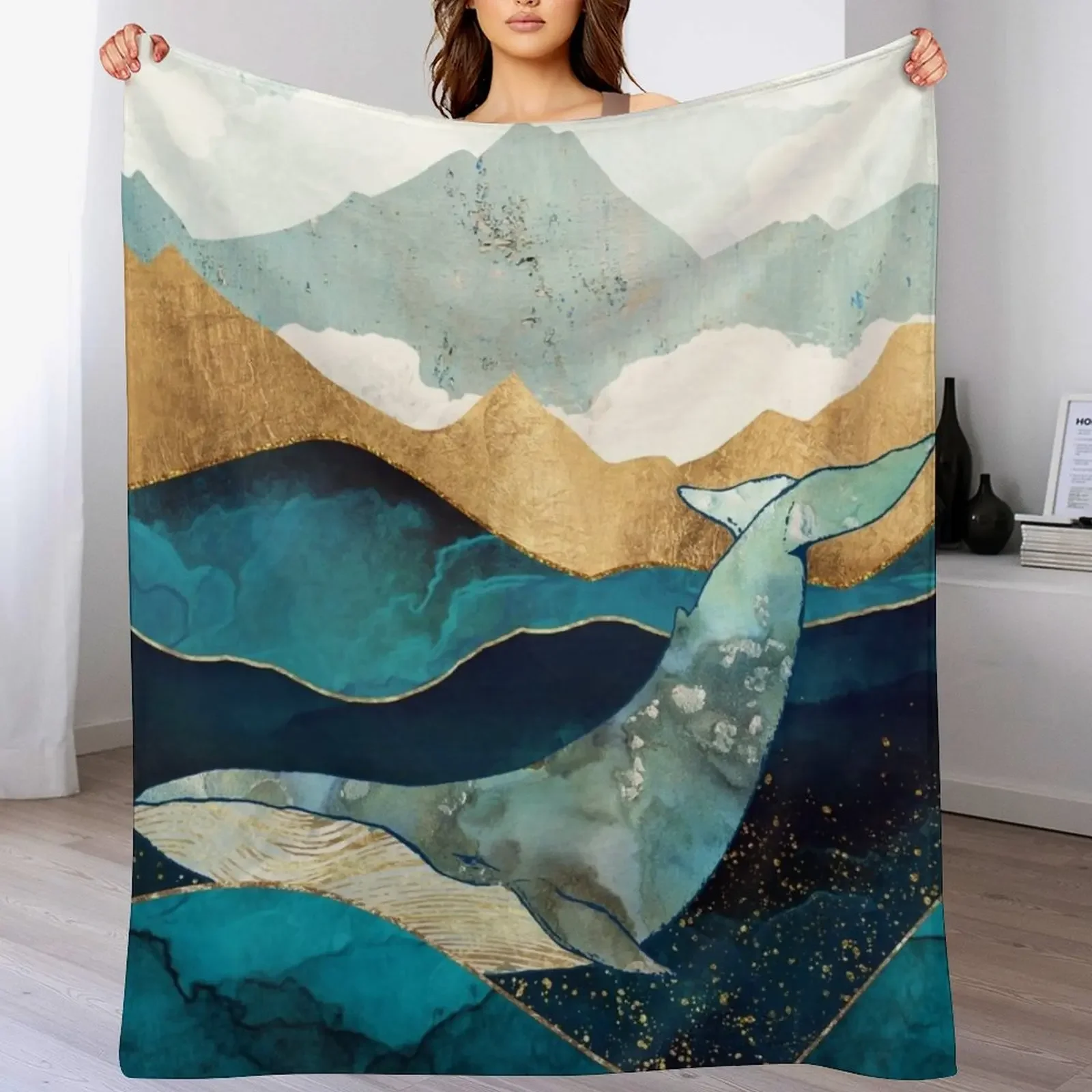 Blue Whale Throw Blanket Easy Care Comfortable Blanket for Couch