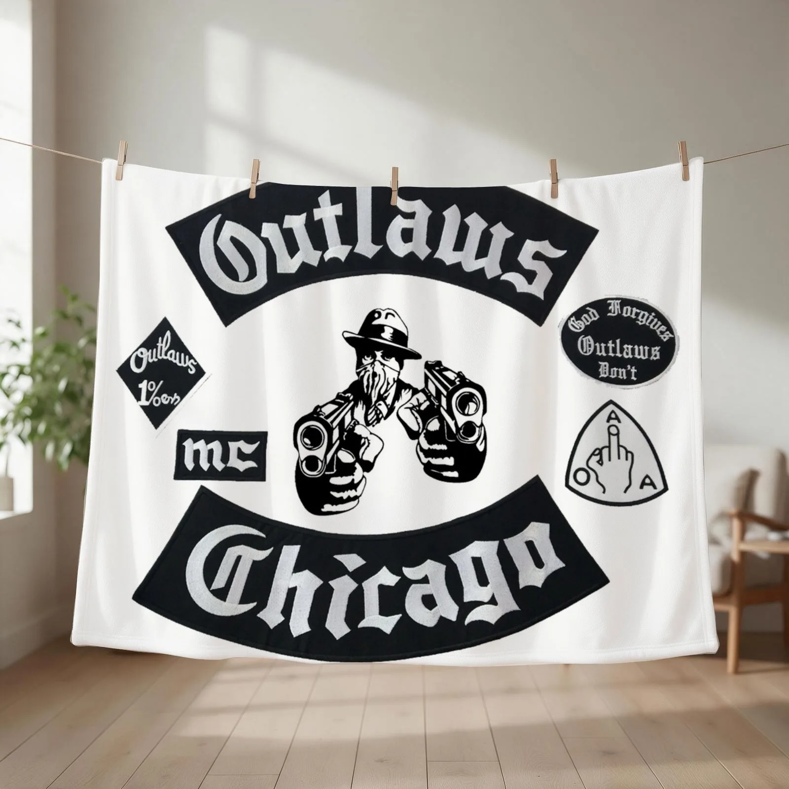 CHICAGO OUTLAWS MOTORCYCLE CLUB Throw Blanket couch cozy soft plush fuzzy picnic outdoor blanket
