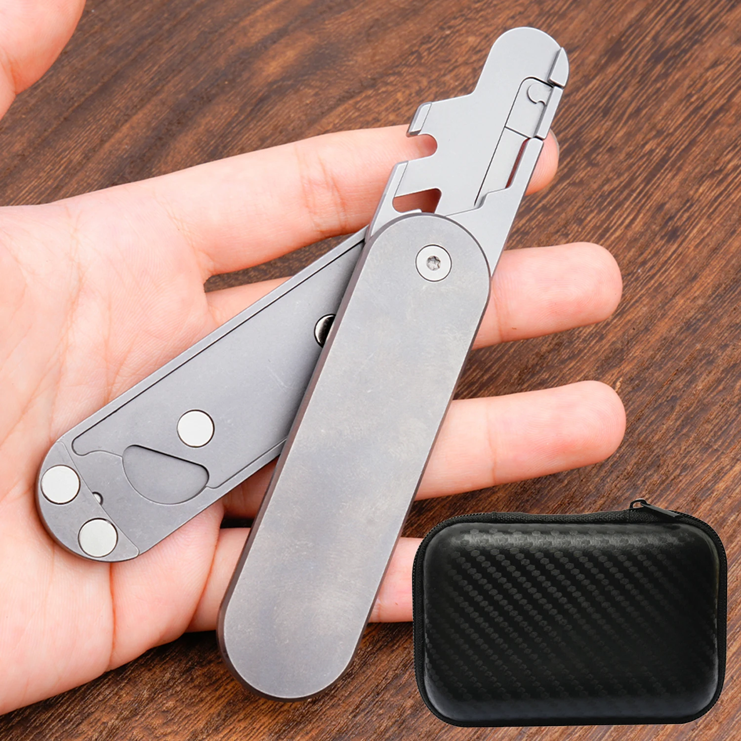 

Titanium Alloy Manual Utility Tool Replaceable SK5 Steel Blade With Pen Clip Outdoor Camping Rope Cutting Peel Off Tree Bark
