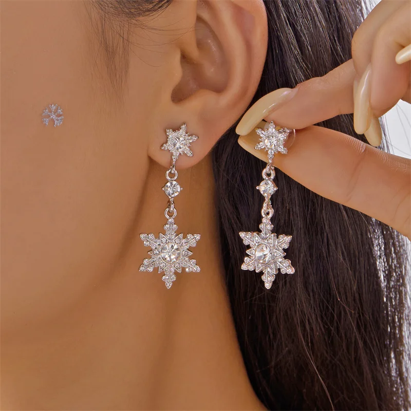 Neue elegante glänzende Strass Schneeflocke Tropfen Ohrring für Frauen glänzende Kristall Zirkon Blume baumeln Ohrring Weihnachten Party Schmuck