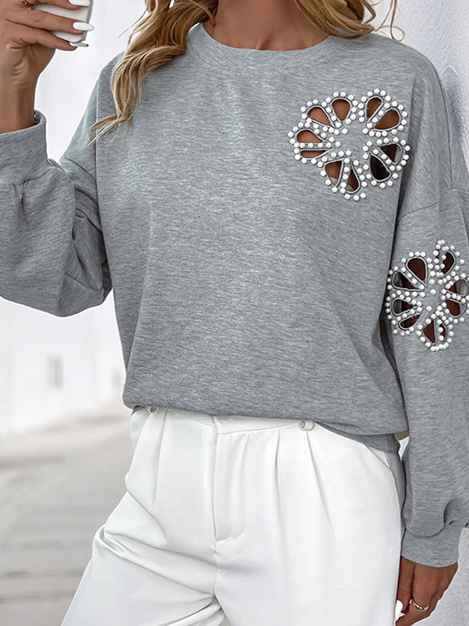 Blusa elegante con adornos de encaje para mujer, Top informal holgado de manga larga con cuello en V y bordado floral