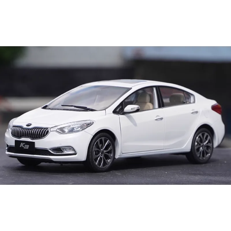 

Diecast 1:18 Scale KIA K3 Alloy Vehicle Model Finished Simulation Collection Decoration Gift Toys Display