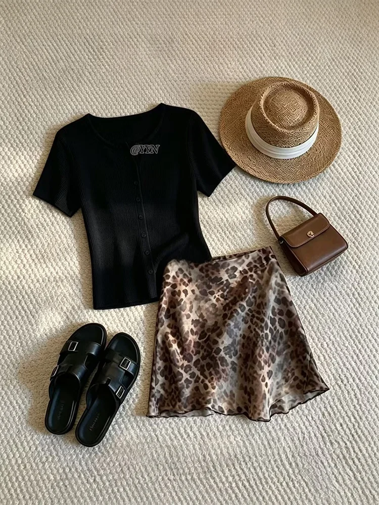 Summer Slim Fit Knitted Short Sleeve Top And Leopard Print  Skirt Two Piece Set Fashionable Versatile Slimming Effect