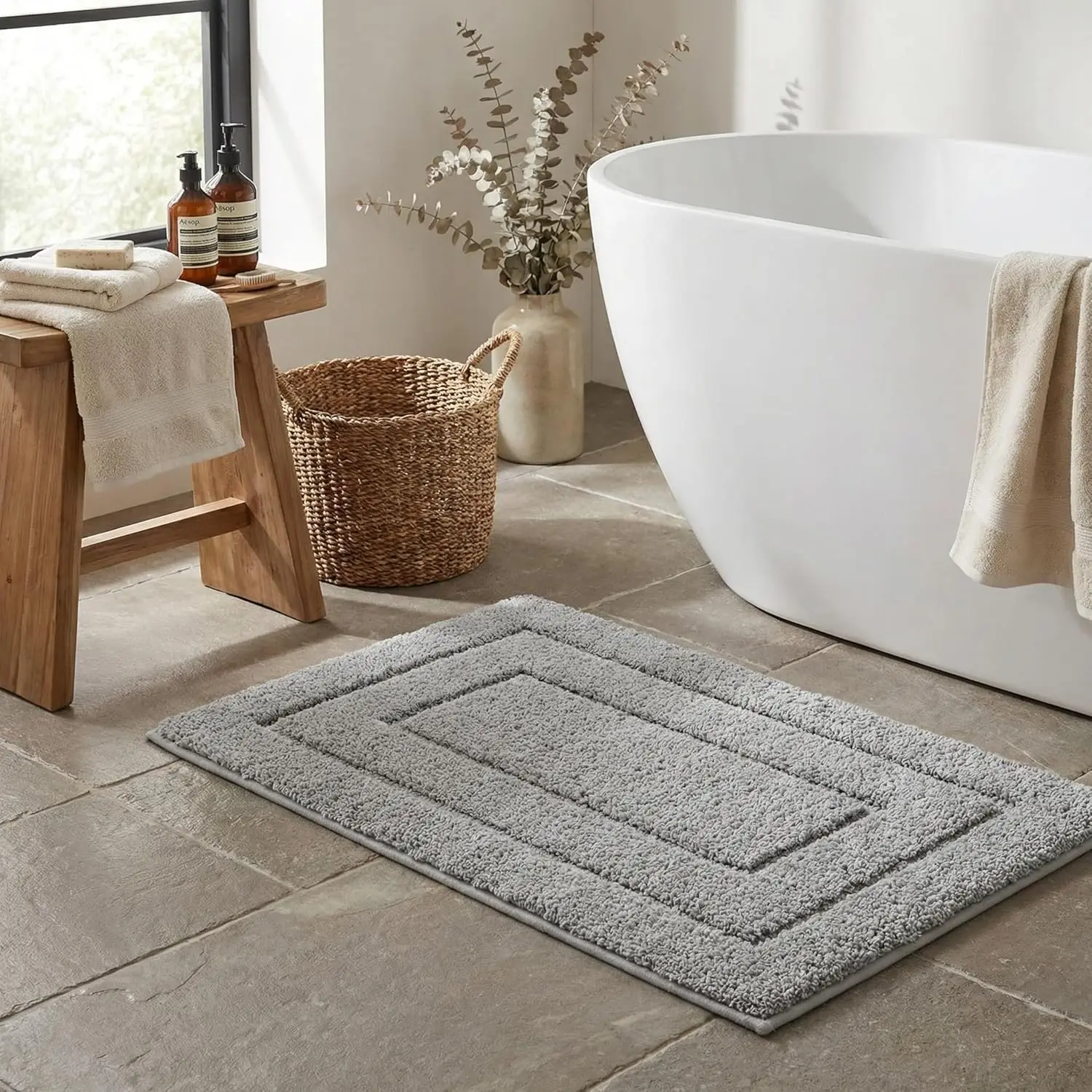 

Gray Bathroom Rug 32x20 Inch, Non-Slip Bath Mat Super Soft Absorbent Microfiber for Tub Shower Floor