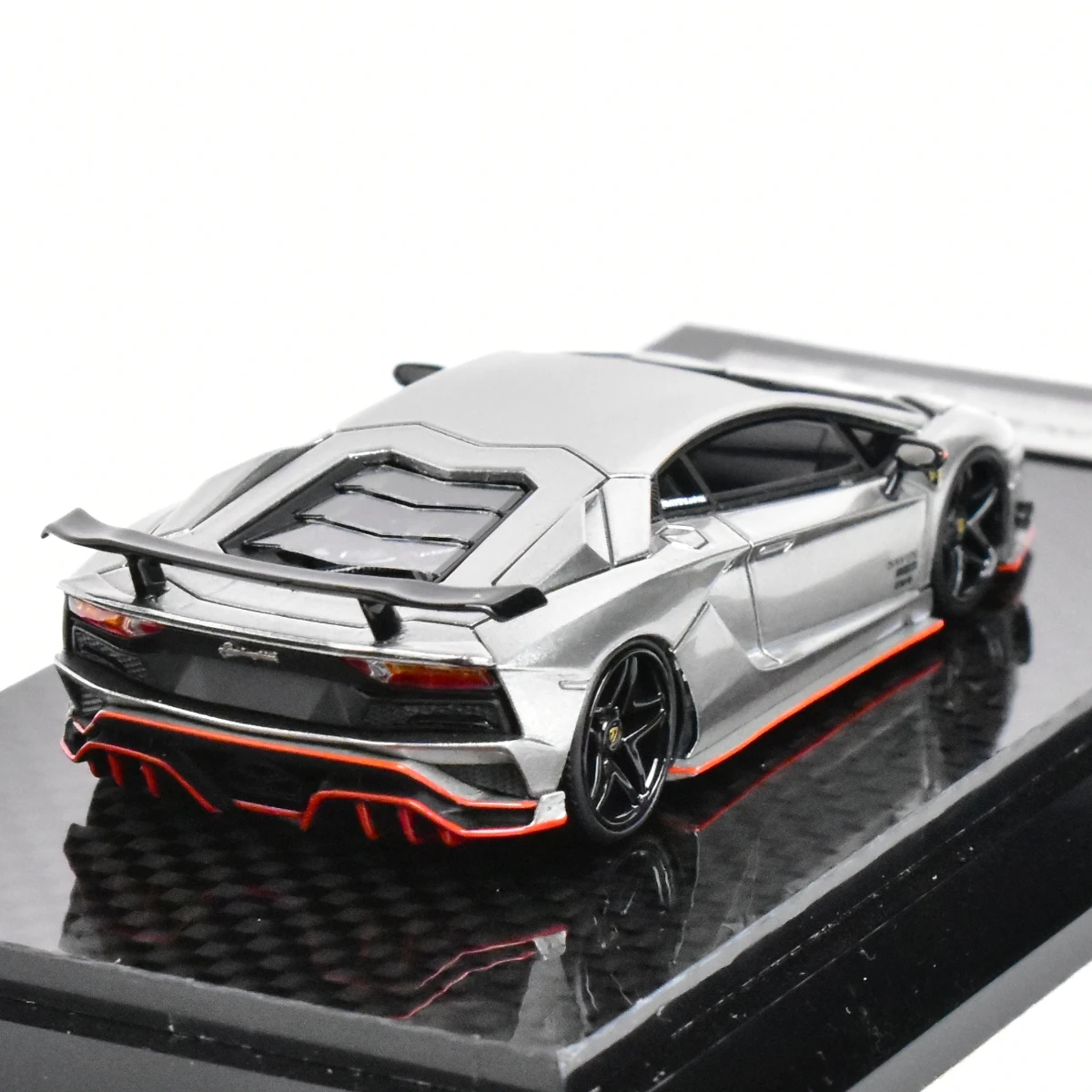 YM Model 1:64 Aventador S Rowen Resin Diecast Model Car