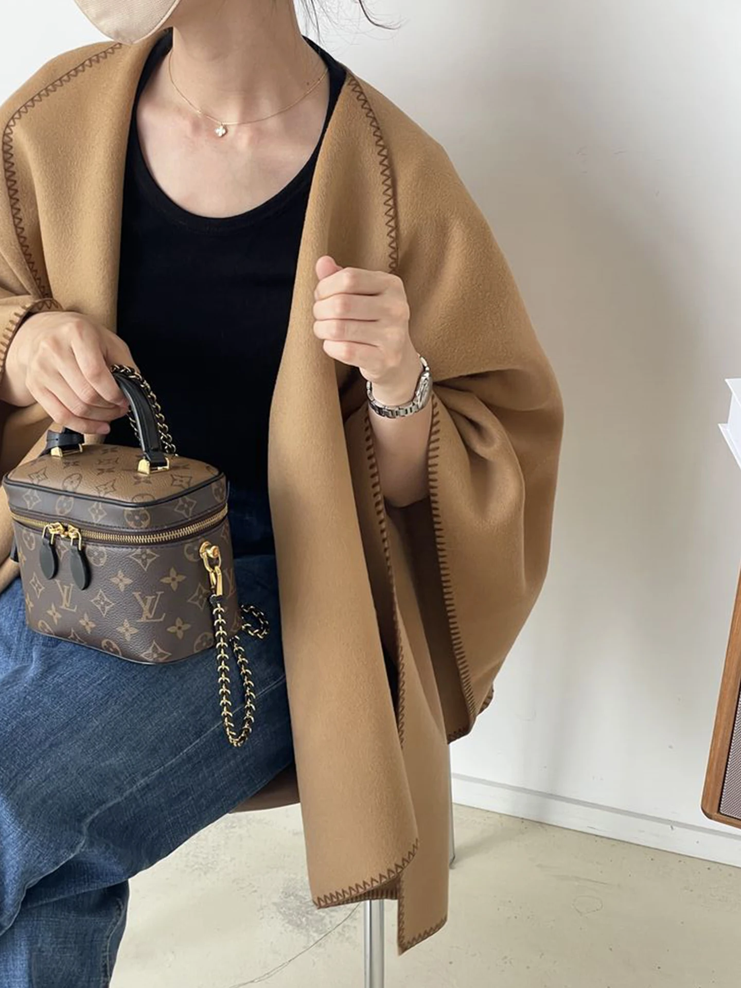 Ele V-Ne طية صدر السترة تصميم غير النظامية oulder وسادة المرأة الشتاء معطف الصوف طويل Sve الكورية Sle فضفاضة تناسب ملابس خارجية #2