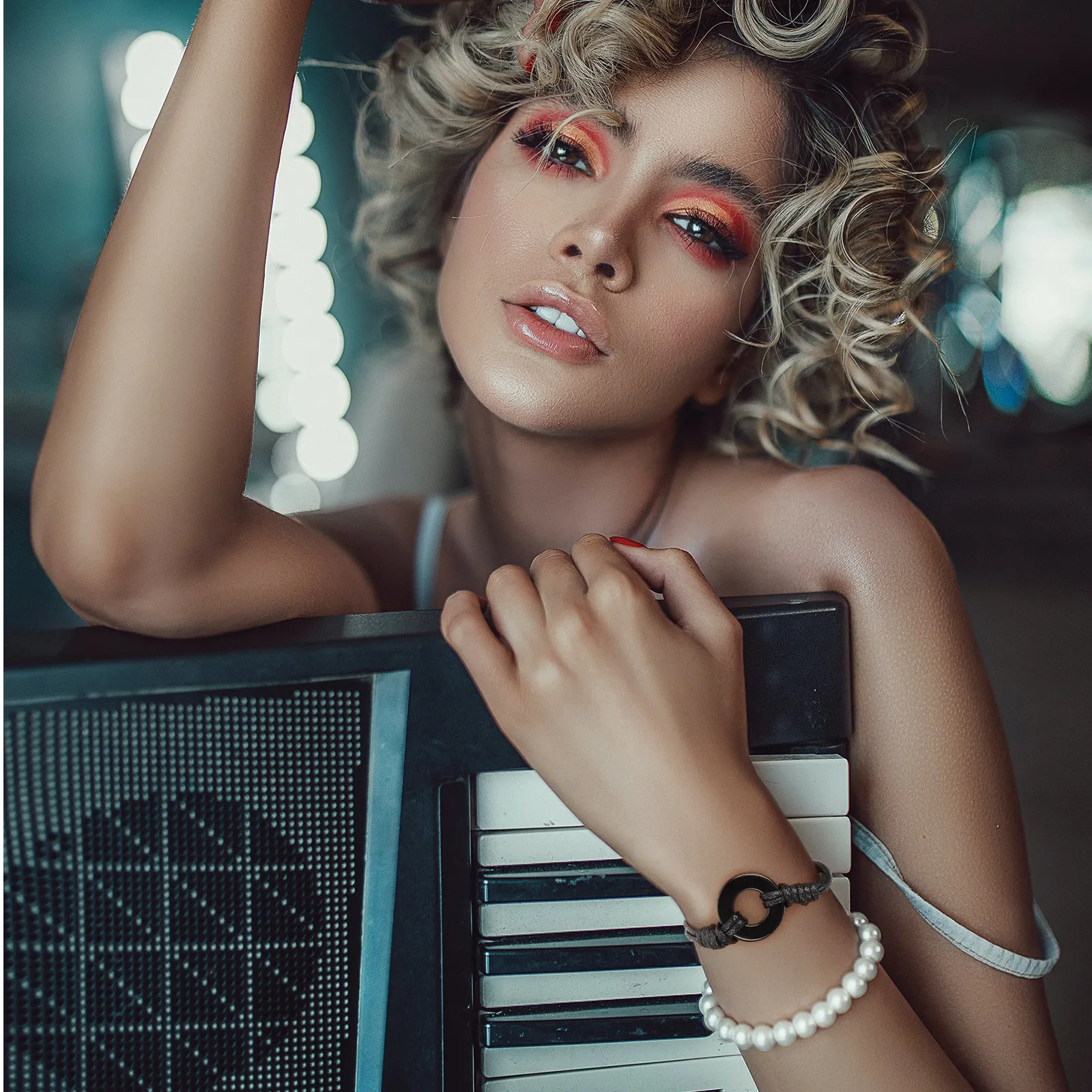 

Keepsake Ashes Bracelet Premium Urn Wristband for Cremation Jewelry Memory Gift Woven Bangle Chain for Everyday Wear