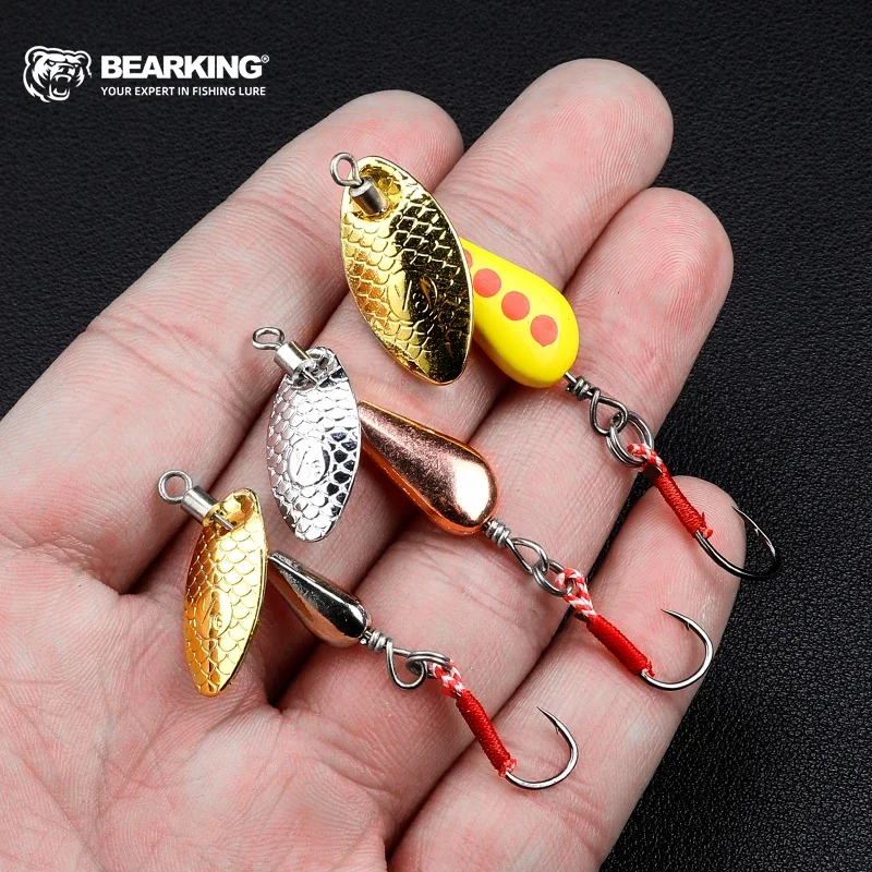 

BEARKING new iron plate sequin fish bait is available at 2.8g/4.7g/6.7g, with both single hook and triple hook options available