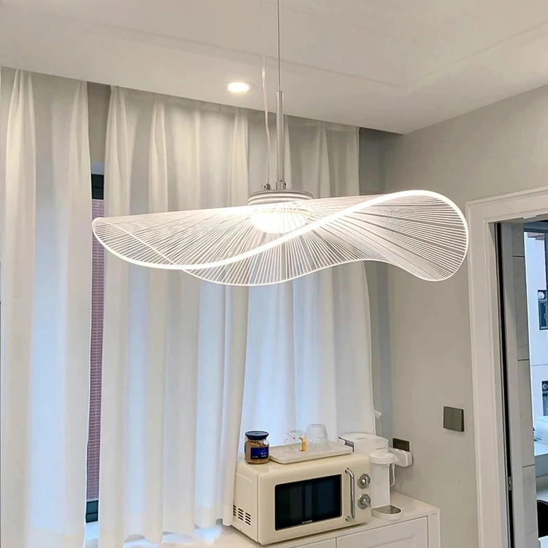 

Modern Lotus Leaf Hat Ceiling Lamp Suspension Classic Chandeliers Restaurant Bedroom Fashion Pendant Light for Living Room Cafe