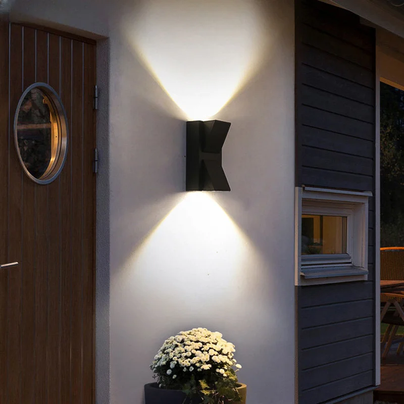 Lampada da parete a Led a forma di K lampada da parete interna impermeabile IP65 per esterni 5W 12W luci da giardino per portico terrazza balcone illuminazione del cortile