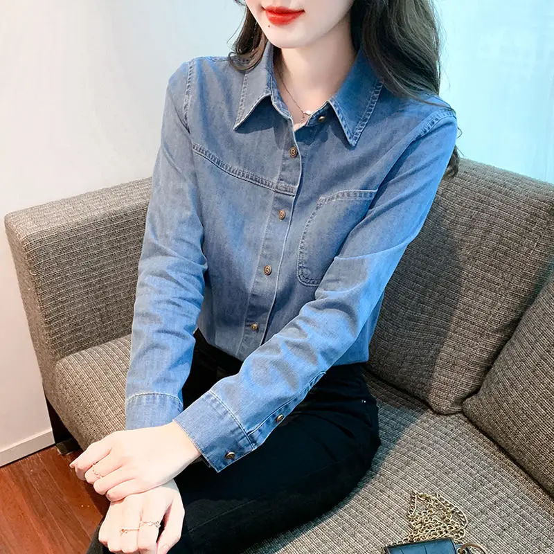 

Women's Spring Autumn New Polo Neck Denim Shirt Commuter Fashion Light Mature Style Button Pocket Panel Casual Long Sleeved Tops