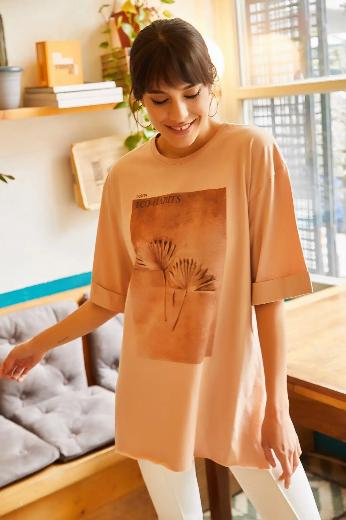 Women's Coffee Leaf Printed Boyfriend T-shirt Casual Wear Summer Fashion Casual Sports Style Teenager Clothing New Year Fashion