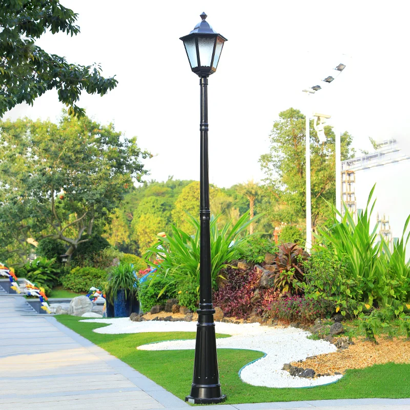 

European-style outdoor single-head road light industrial park horse road green villa community landscape waterproof 3 meters hig