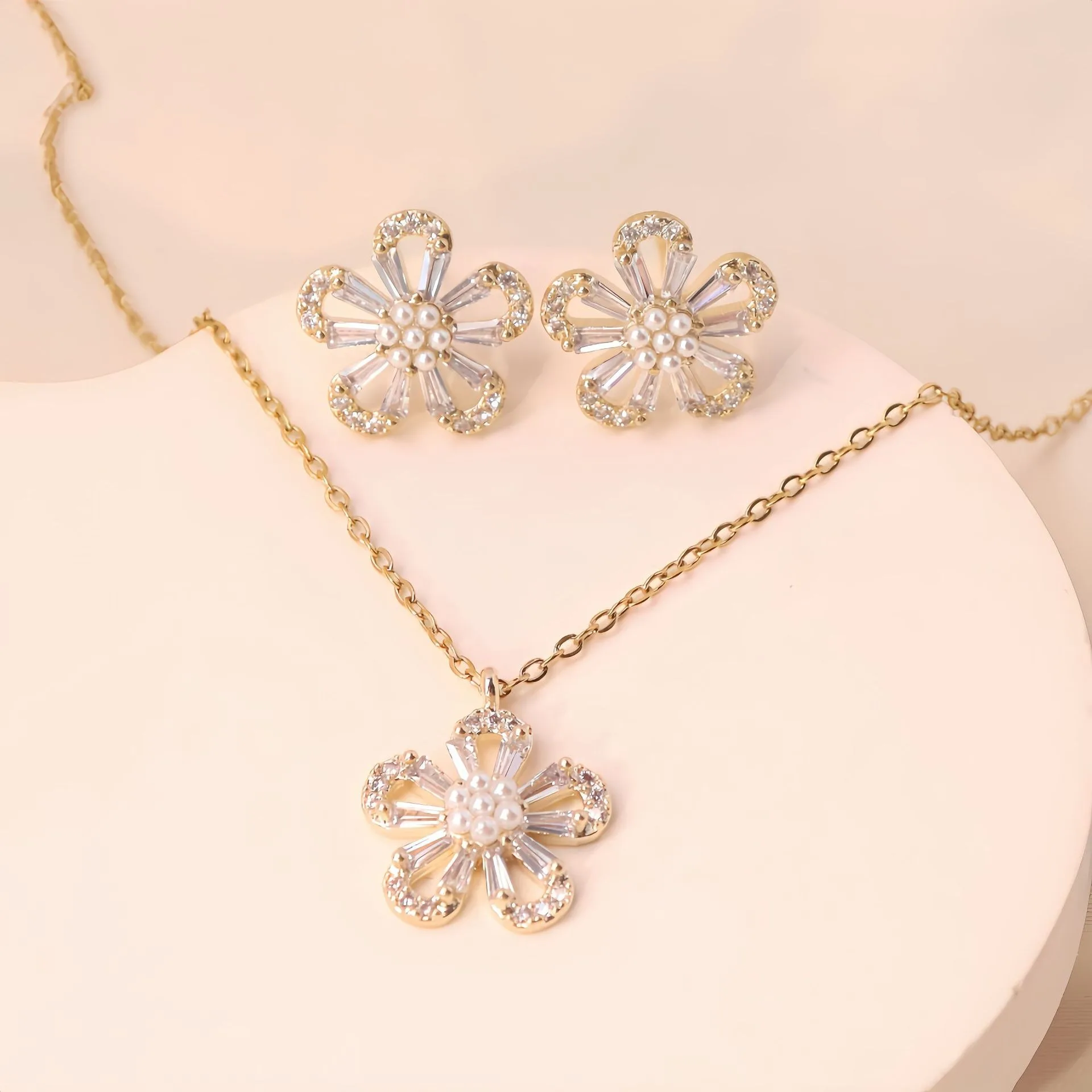 luxury-aaa-zircon-flower-shape-necklace-earrings-set-for-women-high-quality-girl-gift-jewelry-set