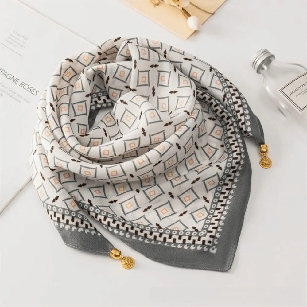 Weiche Baumwoll-Schals mit Magnetverschluss 65x65cm, Blumenmuster Halstuch, Blumendruck Hijab Wickeltücher für Mädchen und Frauen – Detail 4