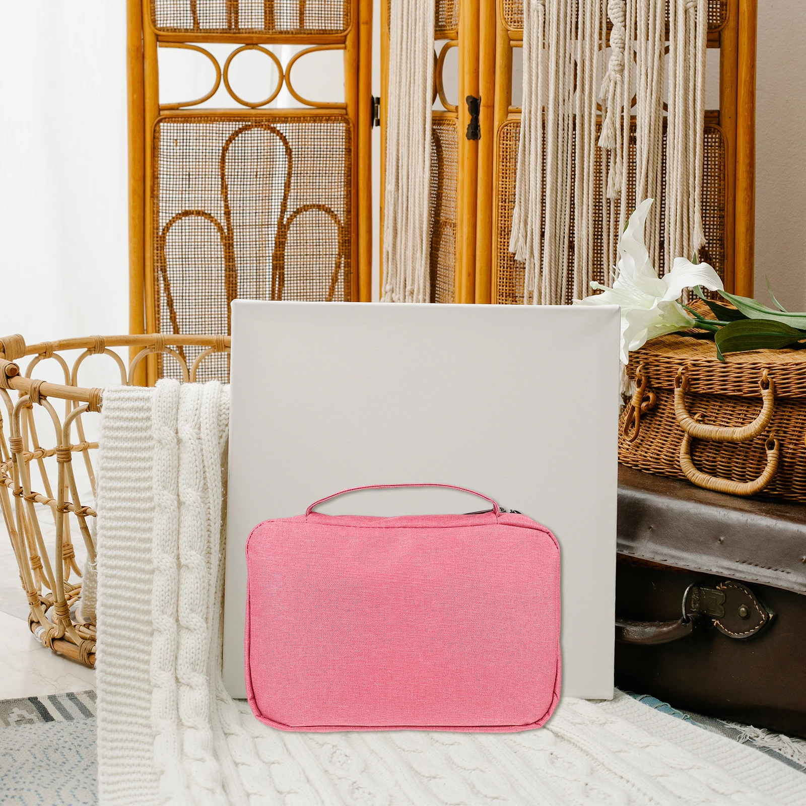 

Waterproof Polyester Toiletry Bag with Hanging Hook Large Capacity Travel Wash Bag for Men Women Daily Toiletries Organizer