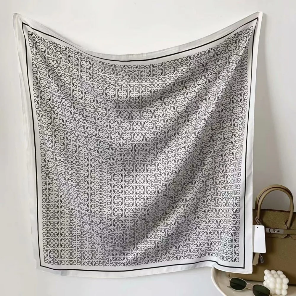 

High Quality 90x90 cm Printed Scarf Breathable Lightweight Square Scarf Sunscreen shawl headscarf