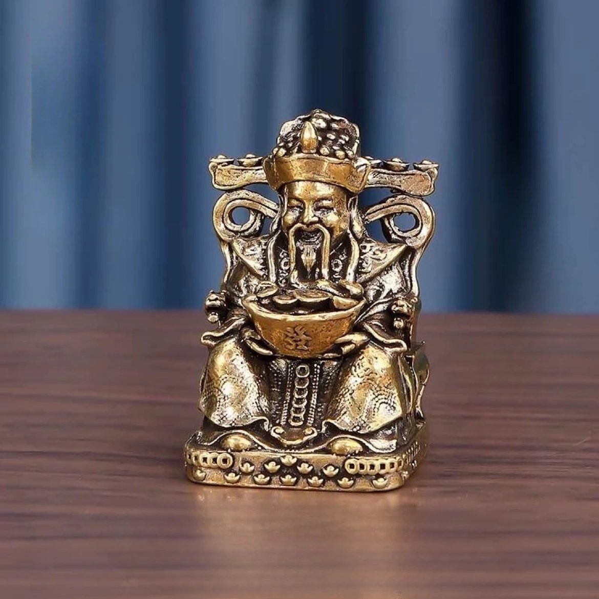 Figure Home Decor Statue God of Wealth Ornament for Home Office Living Room Desktop  Wealth Recruitment Decor Statue Gift