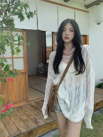 여성용 흰색 니트 긴 소매 속이 빈 여름 얇은 태양 보호 도파민 스타일 v 넥 풀오버 탑 속이 빈 니트웨어