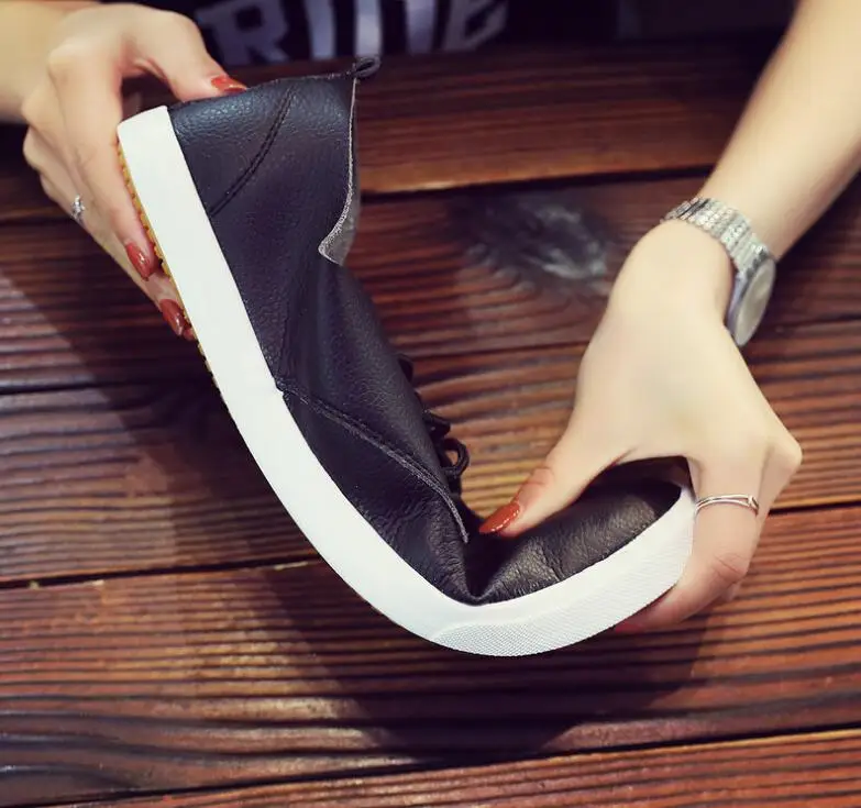 NEW Breathable Men\'s Shoes Casual Shoes Board Shoes Round Toe White Style Trendy Youth Shoes Sneakers