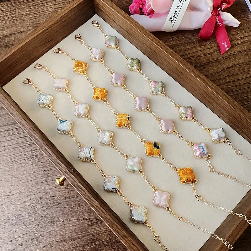 New Chinese Song Brocade Four Leaf Clover Bracelet ICH Handwoven Niche Design Unique Exquisite Superb Hanfu Cheongsam Accessory