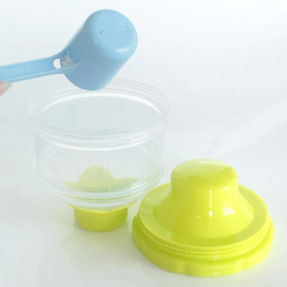 3-laags babymelkpoedercontainer stapelbare Pp-formuledispenser voor reizen buitengebruik snackopslagbeker