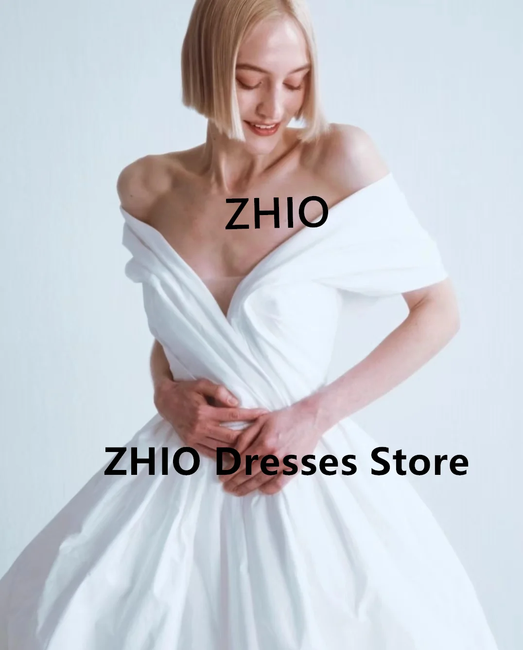 ZHIO Abito da sposa con pieghe A-Line Pick-up con spalle scoperte Lunghezza pavimento Abito da sposa Abiti eleganti personalizzati da sposa