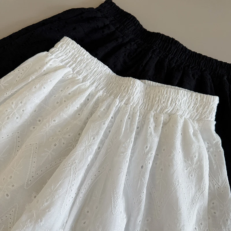 Women Summer Simple Shorts Elastic Waist Embroidery Floral Print Wide Leg White Shorts Versatile Female Casual Black Short Pants