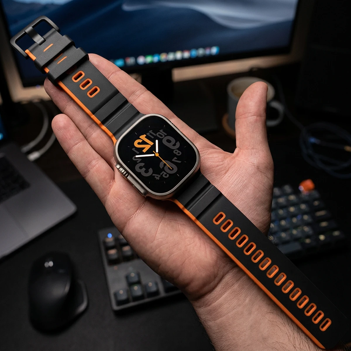Silicone Sport Band for Apple Watch Ultra 3/2 49mm 42/44/45/46mm Two Tone Strap for Iwatch Series 11 10 9 8 7 6 SE3 Bracelet
