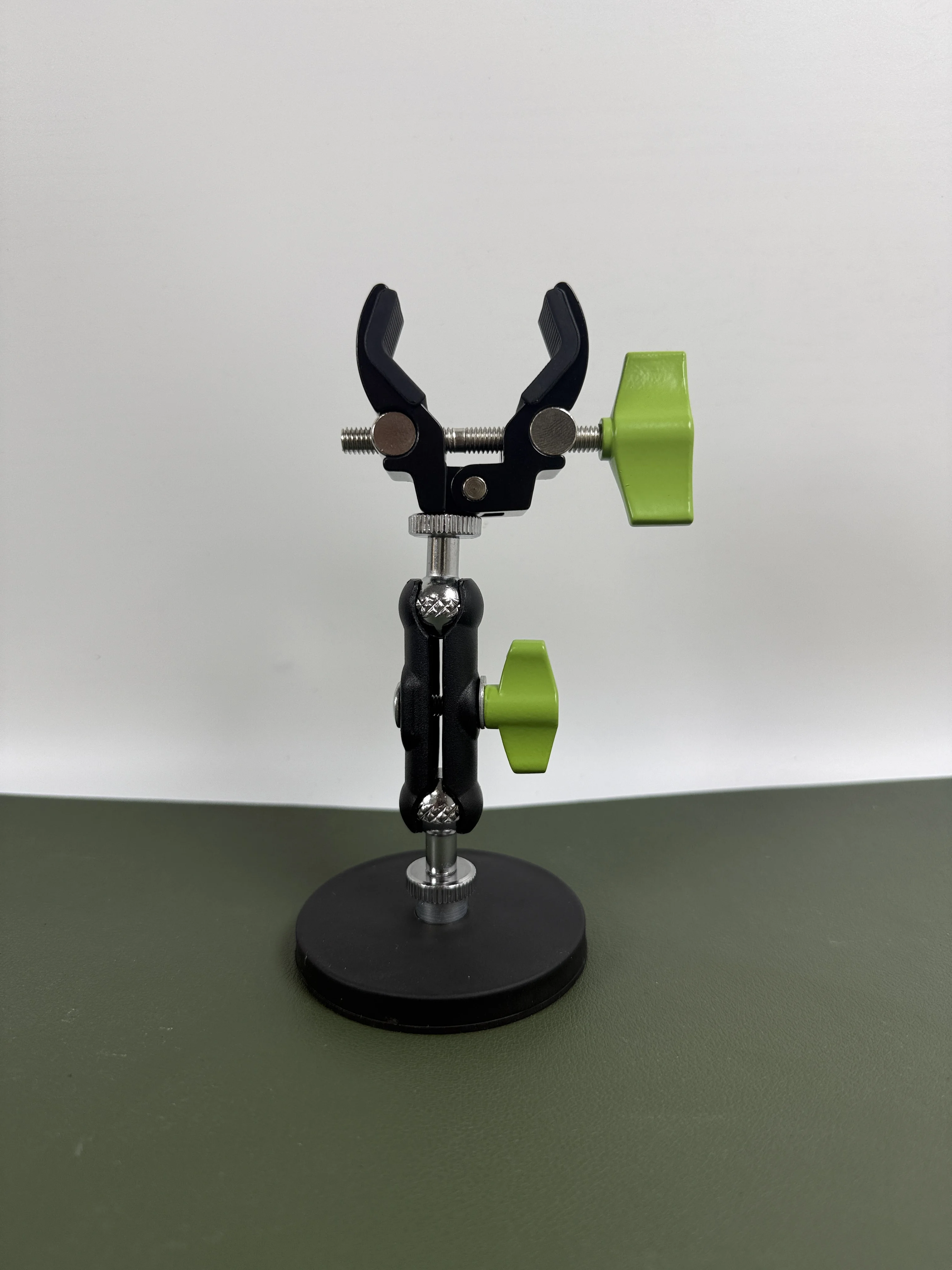 Support magnétique multifonctionnel à base circulaire, pince pour tube, articulation métallique, réglage rotatif à 360 degrés pour ventilateurs, microphones, lampes de poche