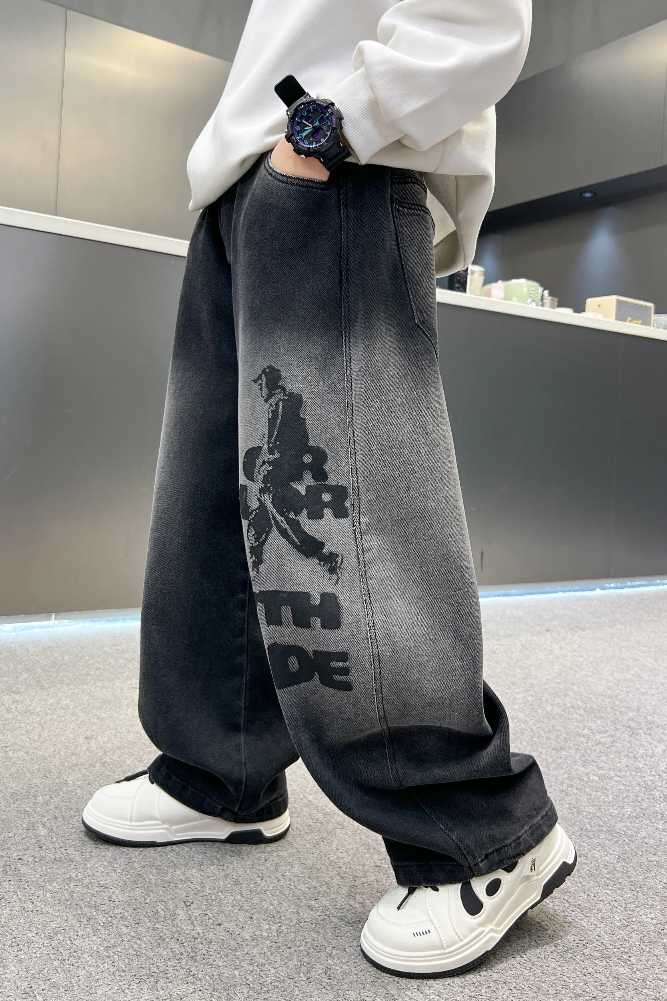 Boys' Jeans with Skateboard and Youth Portrait Print, Letter Print, Washed and Faded Gradient, with Holes on the Other Side, Straight Wide-Leg Loose Fit, Fashionable and Unique, Soft and Comfortable