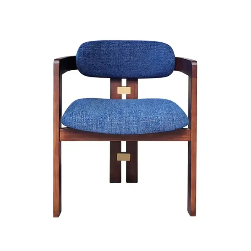 Modern Chinese solid wood dining chairs are high-end, light and luxurious, suitable for use in the lobby of hotels and villas