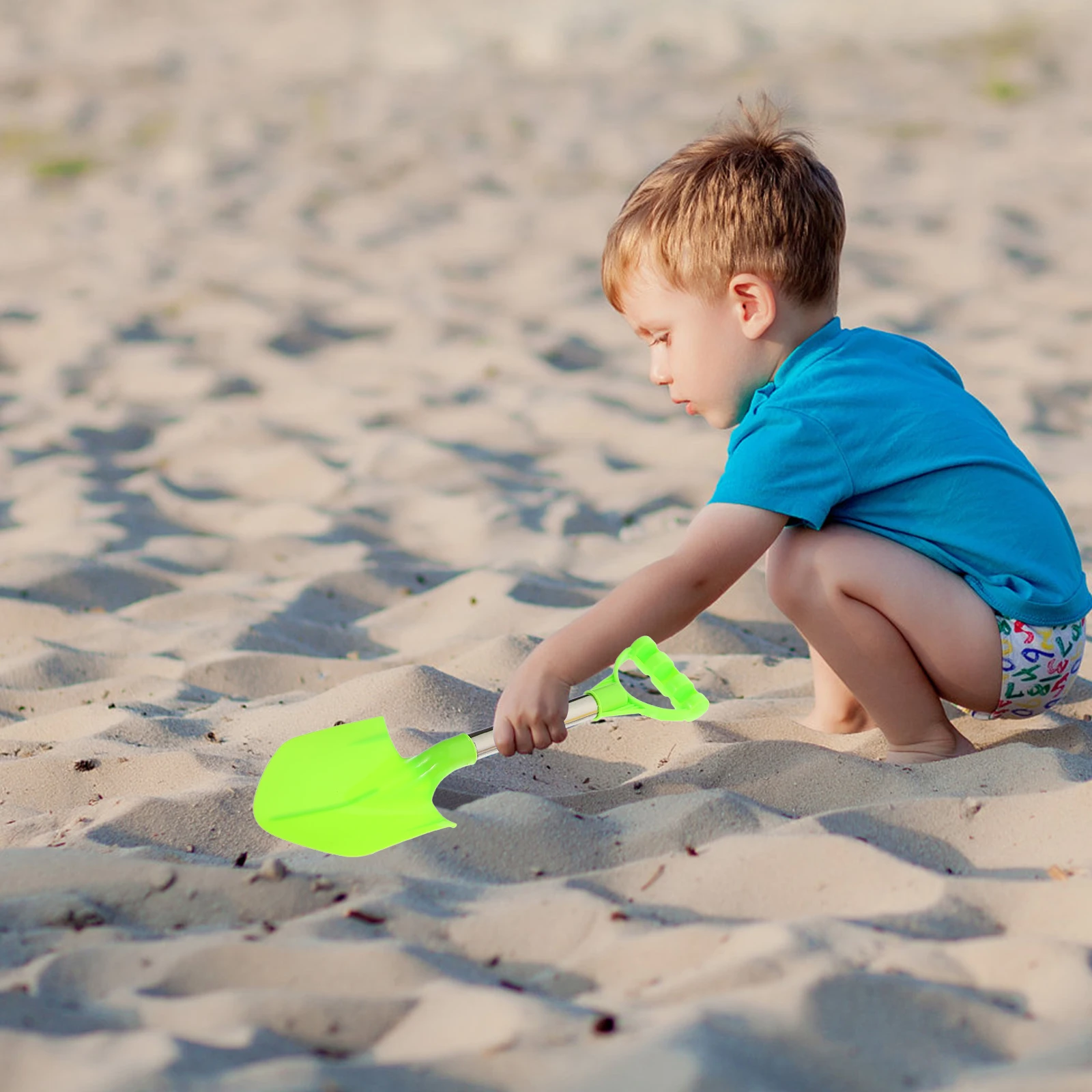 

4Pcs Bright Colored Kids Sand Shovel Set Lightweight Portable Beach Digging Shovels Summer Outdoor Play