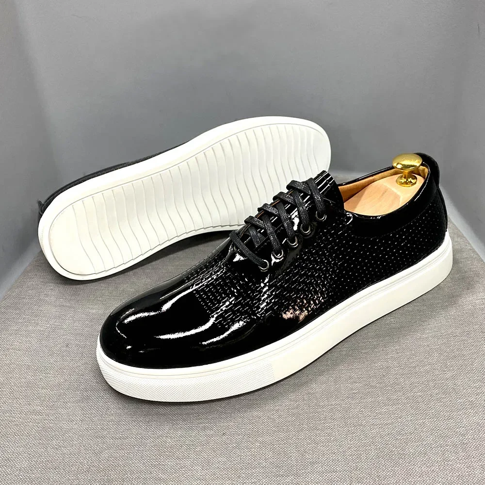 Luxury Men\'s Black Patent Leather Casual Shoes High Quality Lace-Up Italian Sneaker Design Brand Flats for Men