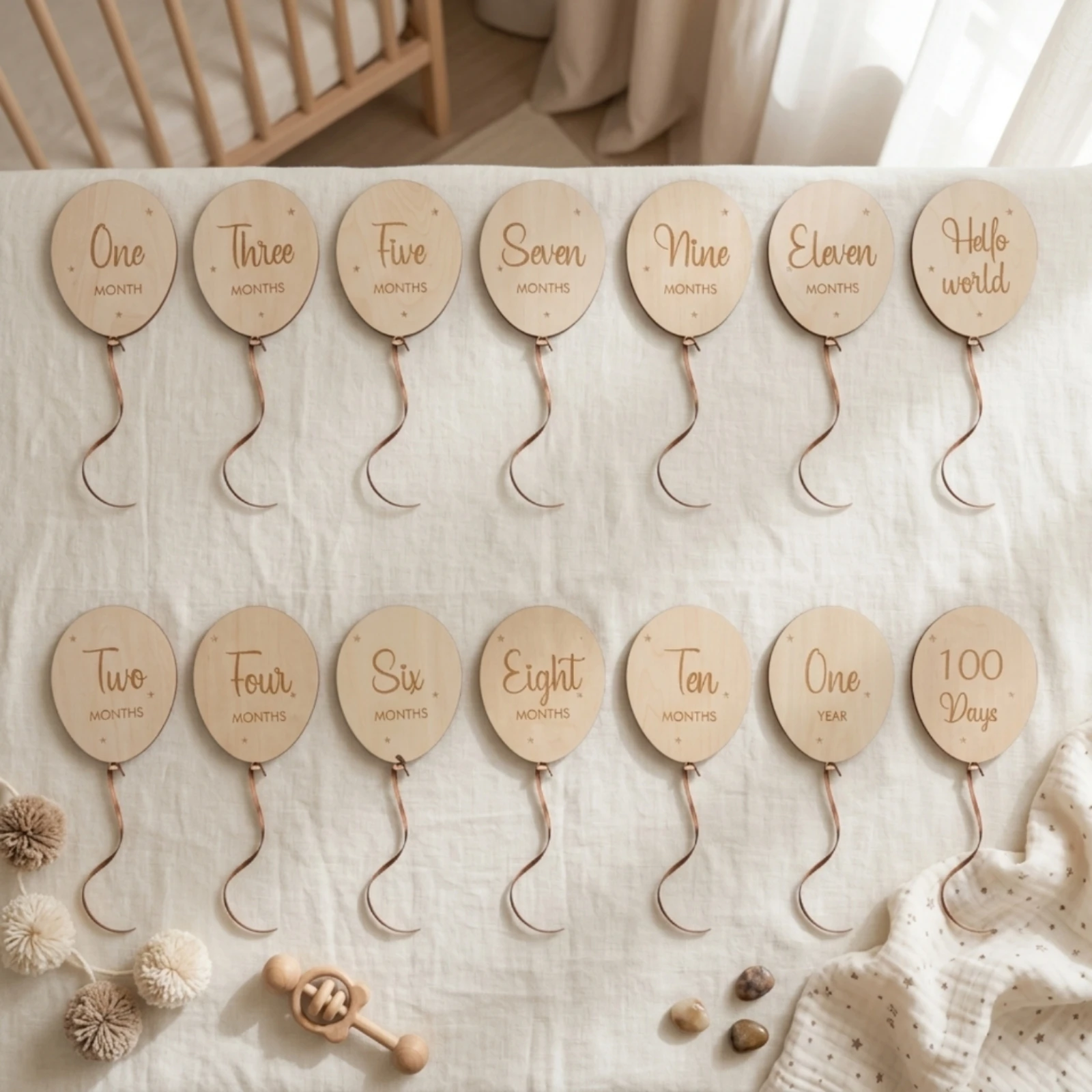 Wooden Milestone Plaque Gender-Neutral Baby Milestone Disc with Ribbon Double-Sided Photo Props Lightweight Sturdy for Newborns