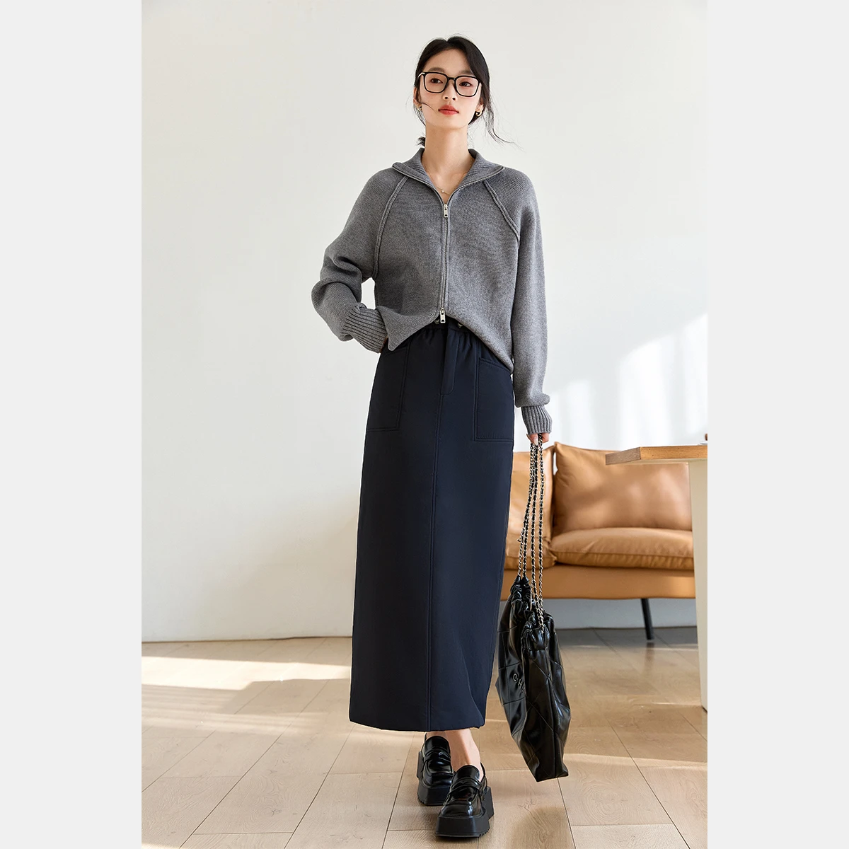 Vimly azul marinho midi saia casual acolchoado em linha reta senhoras saias inverno 2025 senhora do escritório grosso volta fenda saias femininas m9567