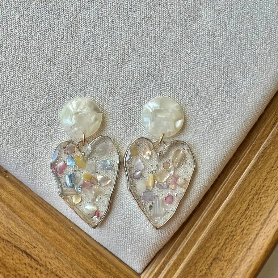 

Heart Shape Clip Earrings With Sequins And Dried Flowers, White Round Water Ripple Design, Vintage Casual Fashion Jewelry