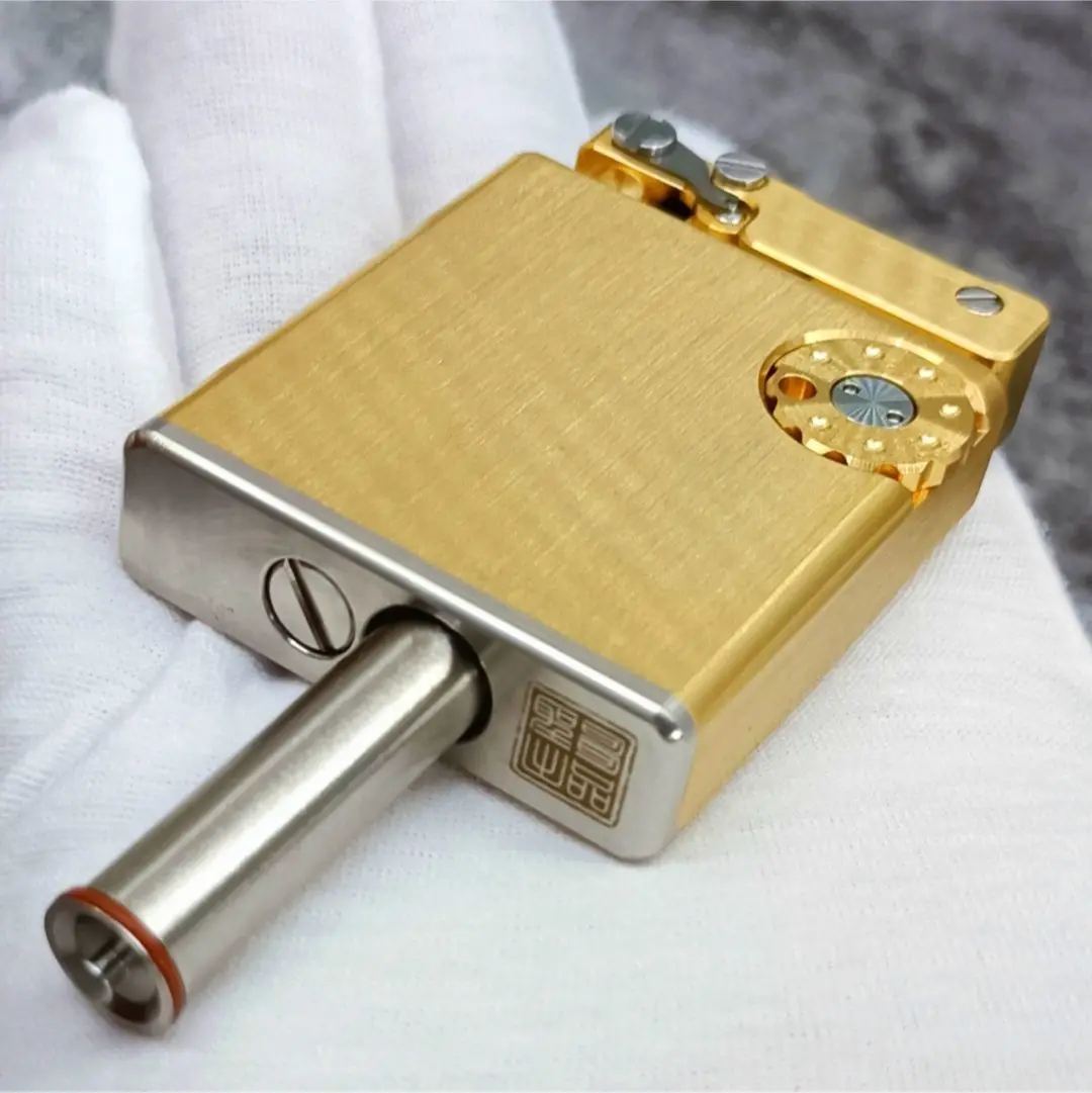 Precision Luxury Special Oil Lighter, Unique Copper Automatic Machinery Petrol, Multifunctional Kerosene Smoking, Vintage