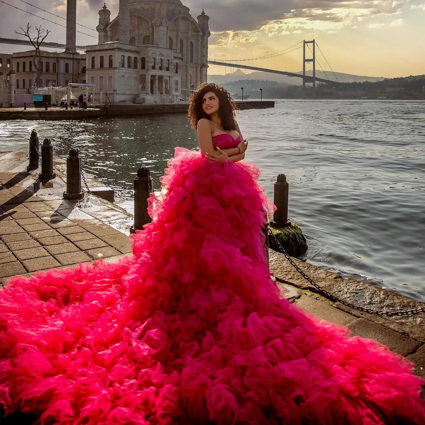 

Exaggerated Puffy Tiered Tulle Wedding Bridal Dress for Photoshoot Ball Gown Layered Mesh Women Photography Dress Fuchsia Dress